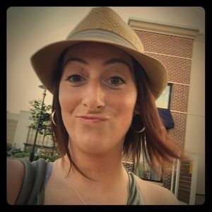 Meet your Posher, Maria